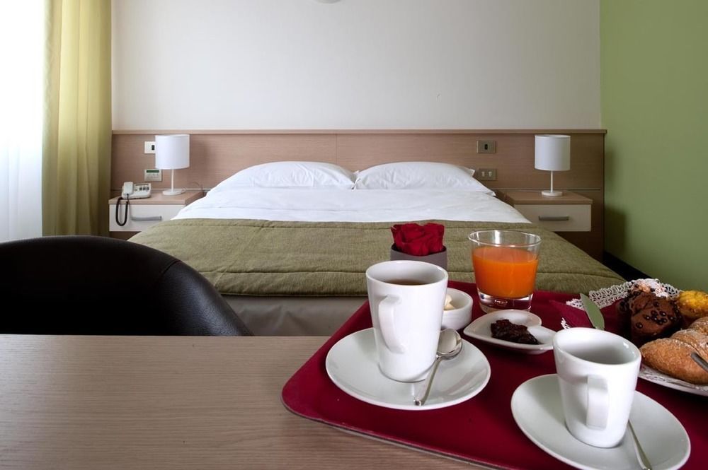 Hotel Eurorest Conegliano Esterno foto