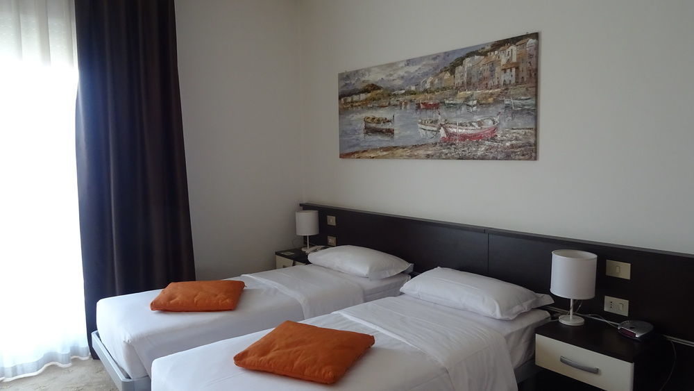 Hotel Eurorest Conegliano Esterno foto